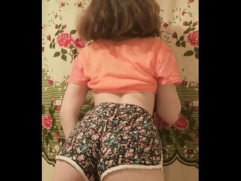 ❤️ Ko te peepi taiahu e tihorea ana ona tarau poto i runga kamera ☑ Ataahua porn i mi.pornokey.ru ❤